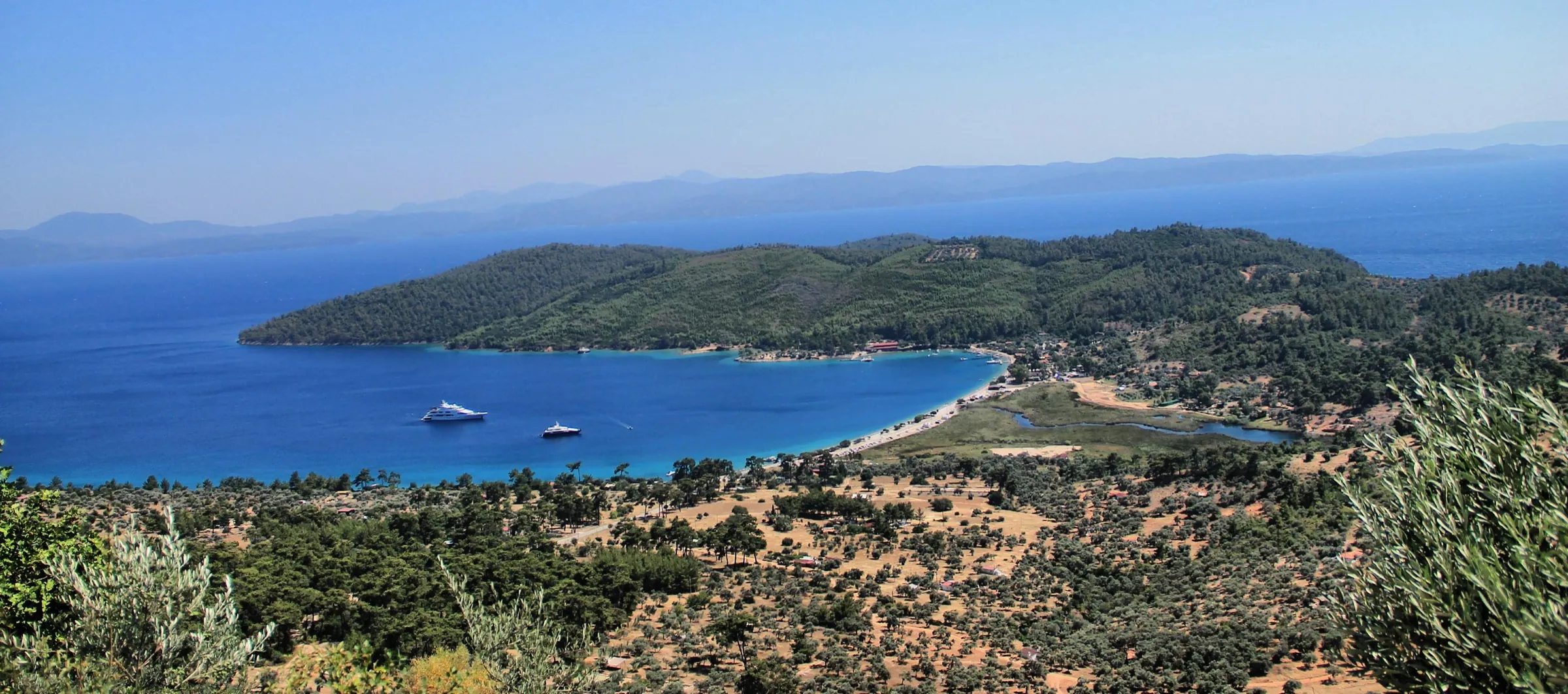 Kultak yönünden Akbük Koyu ve Gökova Körfezi’nin panoramik görünümü